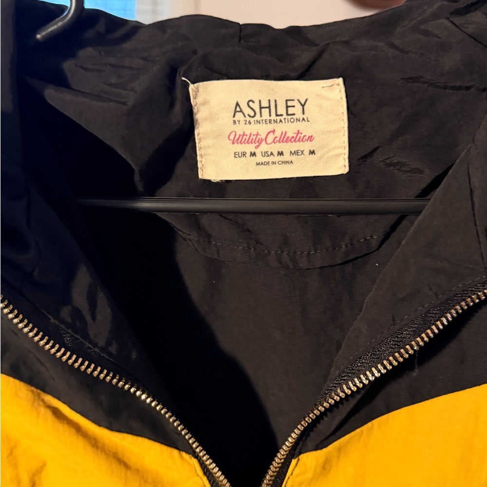 Ashley By 26 International Yellow and Black Jacket - Picture 3 of 3